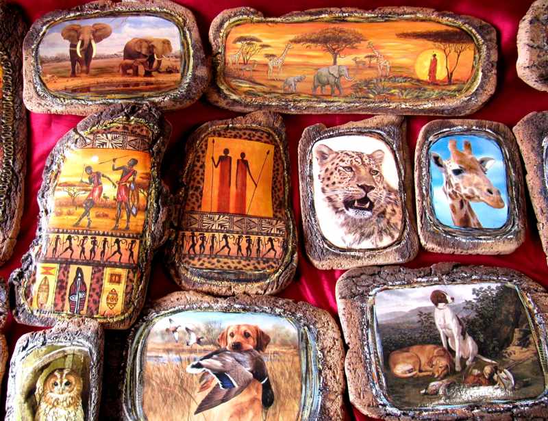 Foto os souvenirs de Portugal de imagens diferentes (a base de cortiça)