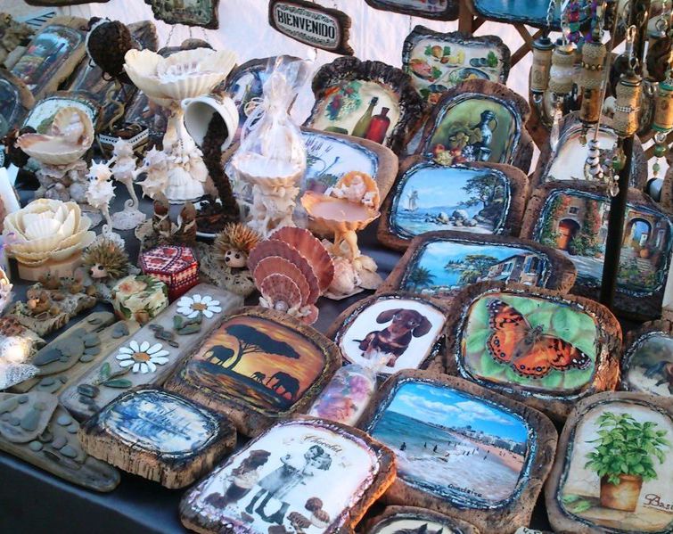 Photo assortment of 'handmade-souvenirs' store
